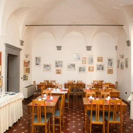 Отель Vasari 3*
