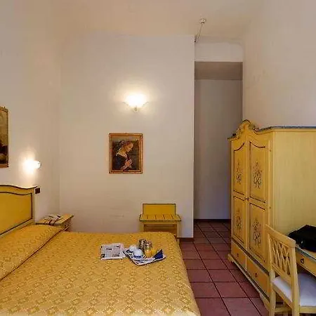 Szálloda Vasari 3*
