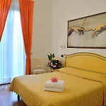 Vasari Hotel 3*